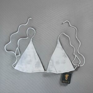 Skatie Ella Bikini Top In Gray & White Somerset - Size L